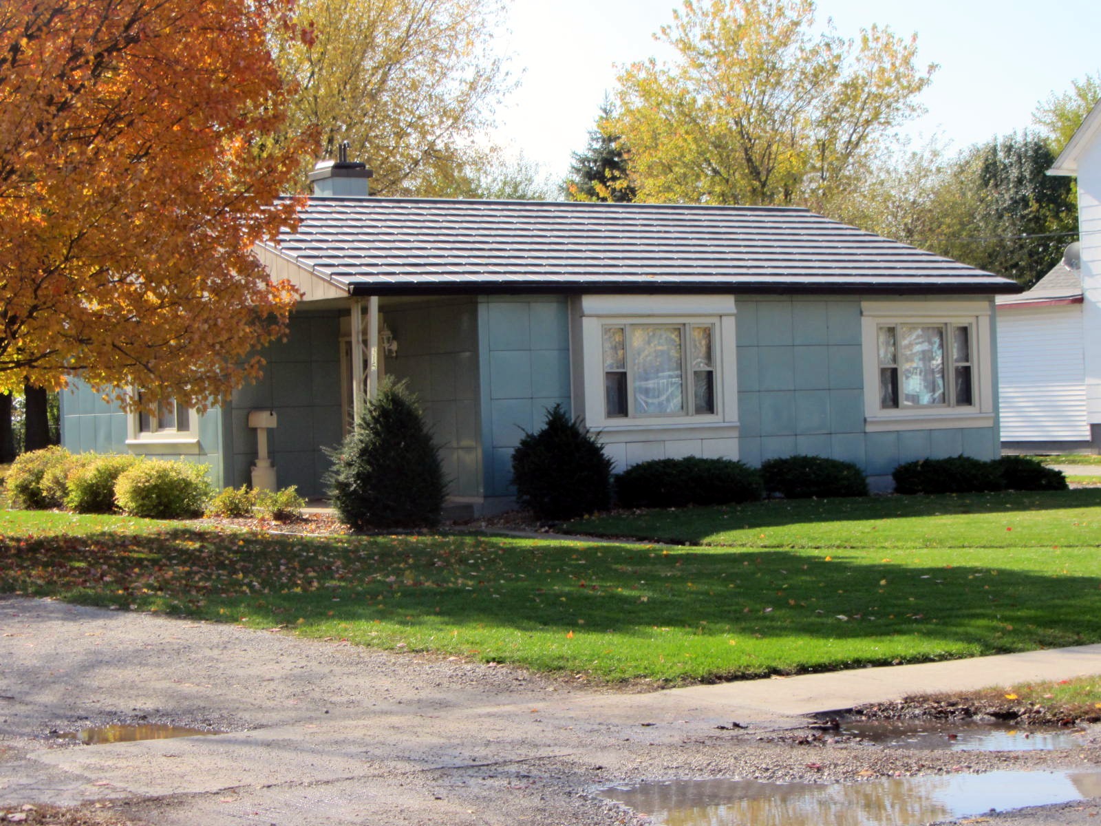 Porcelain-enameled steel panels — the entire house is metal